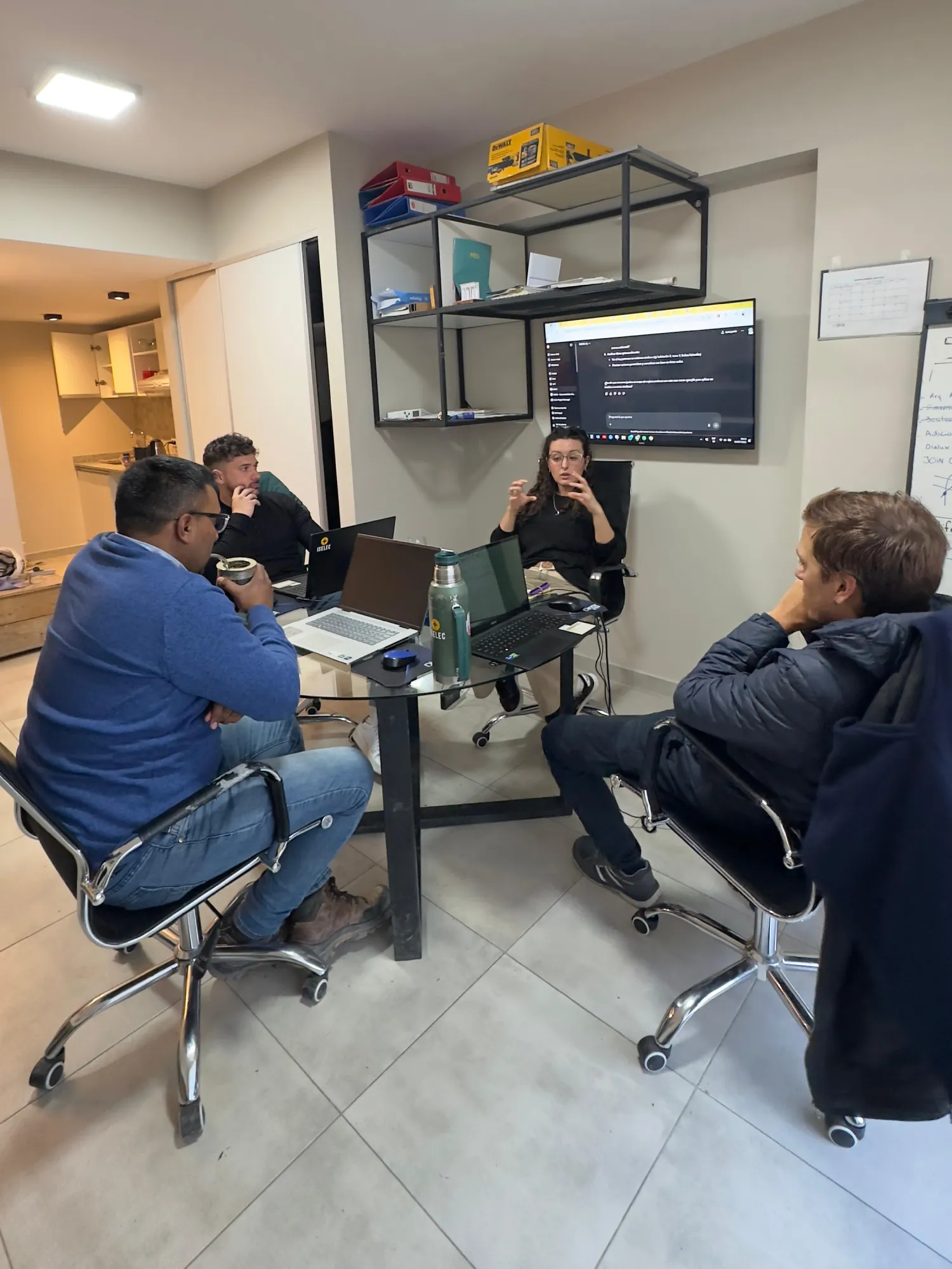 Nosotros imagen de whatsapp 2025 07 16 a las 18.46.29 213c819d